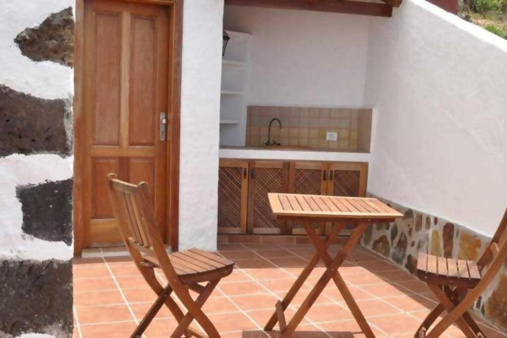 Casa Rural De 1945 Dos Plantas Patio Y Barbacoa Frontera Exterior photo